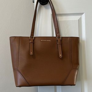 Brown Michael Kors tote
